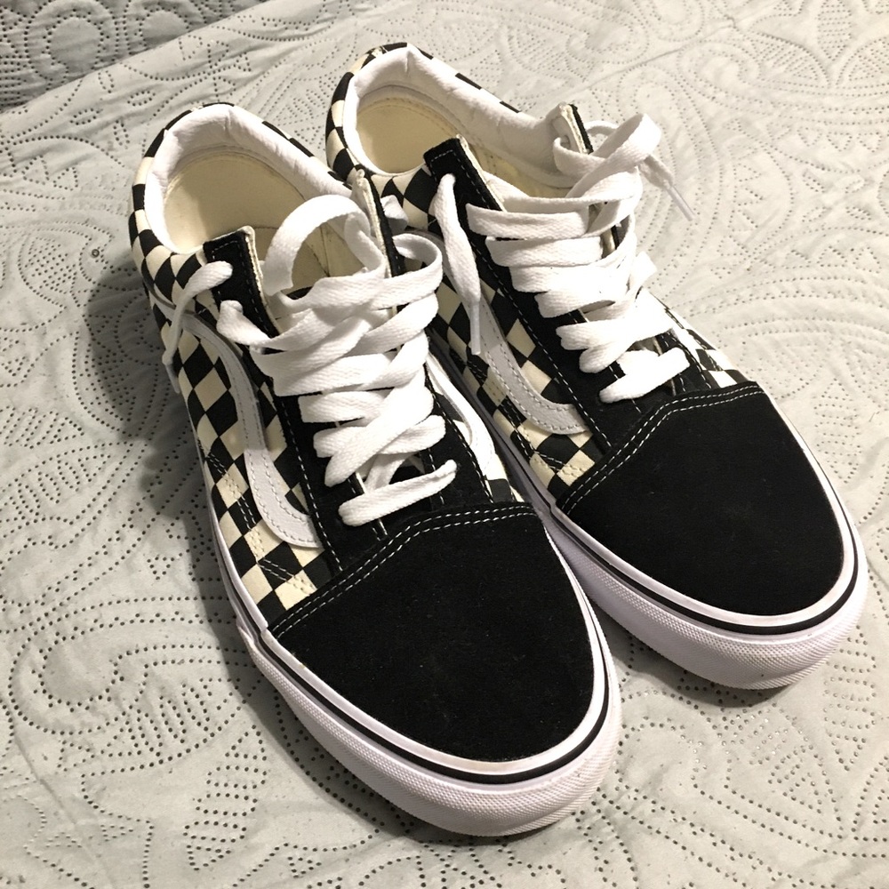 PRIMARY CHECK OLD SKOOL sz 9.5 checkered BLACK/WHITE worn once with box